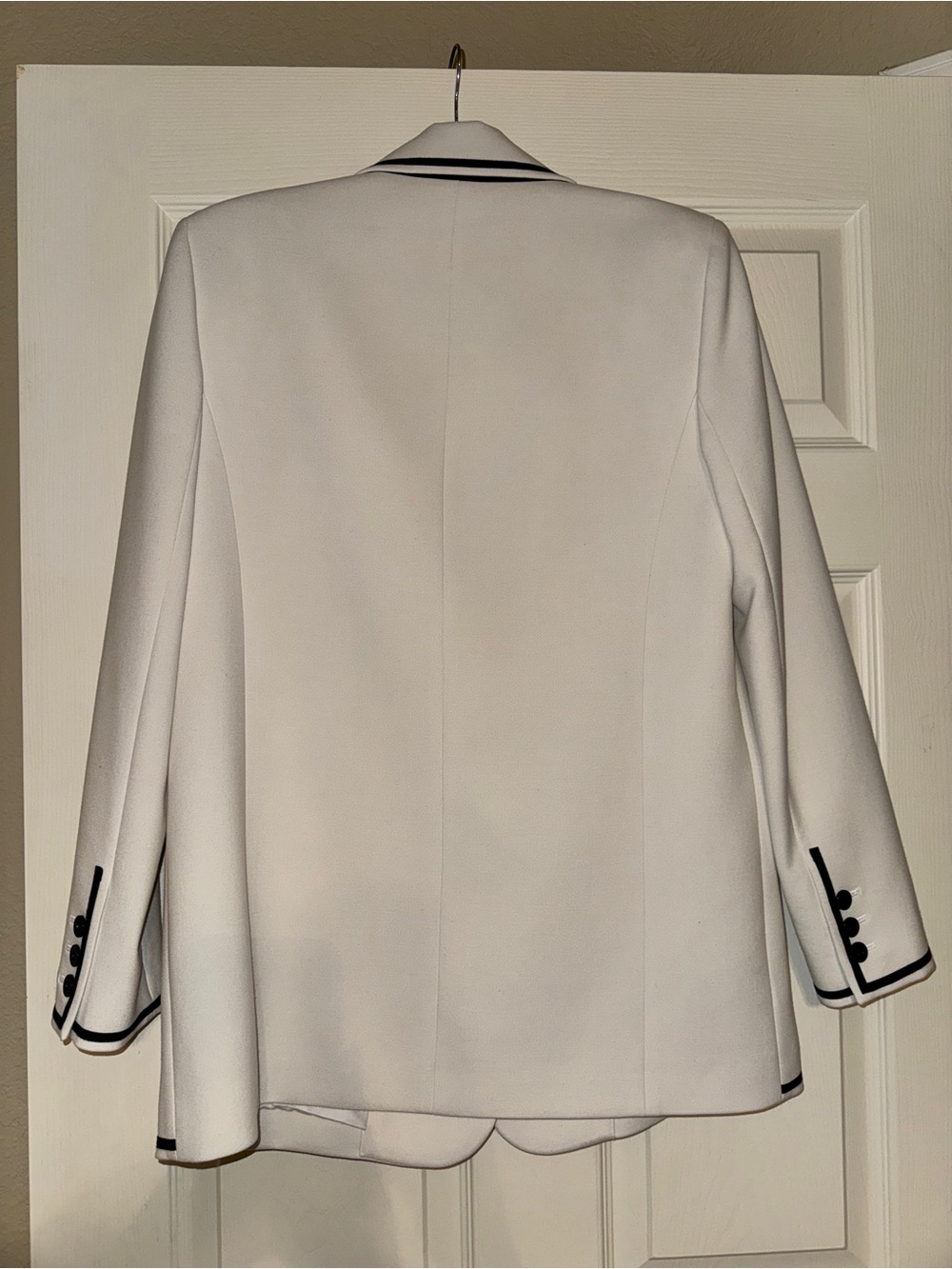 Alice+Olivia White Blazer with Black Details - Women's Tailored Jacket - Picture 13 of 15